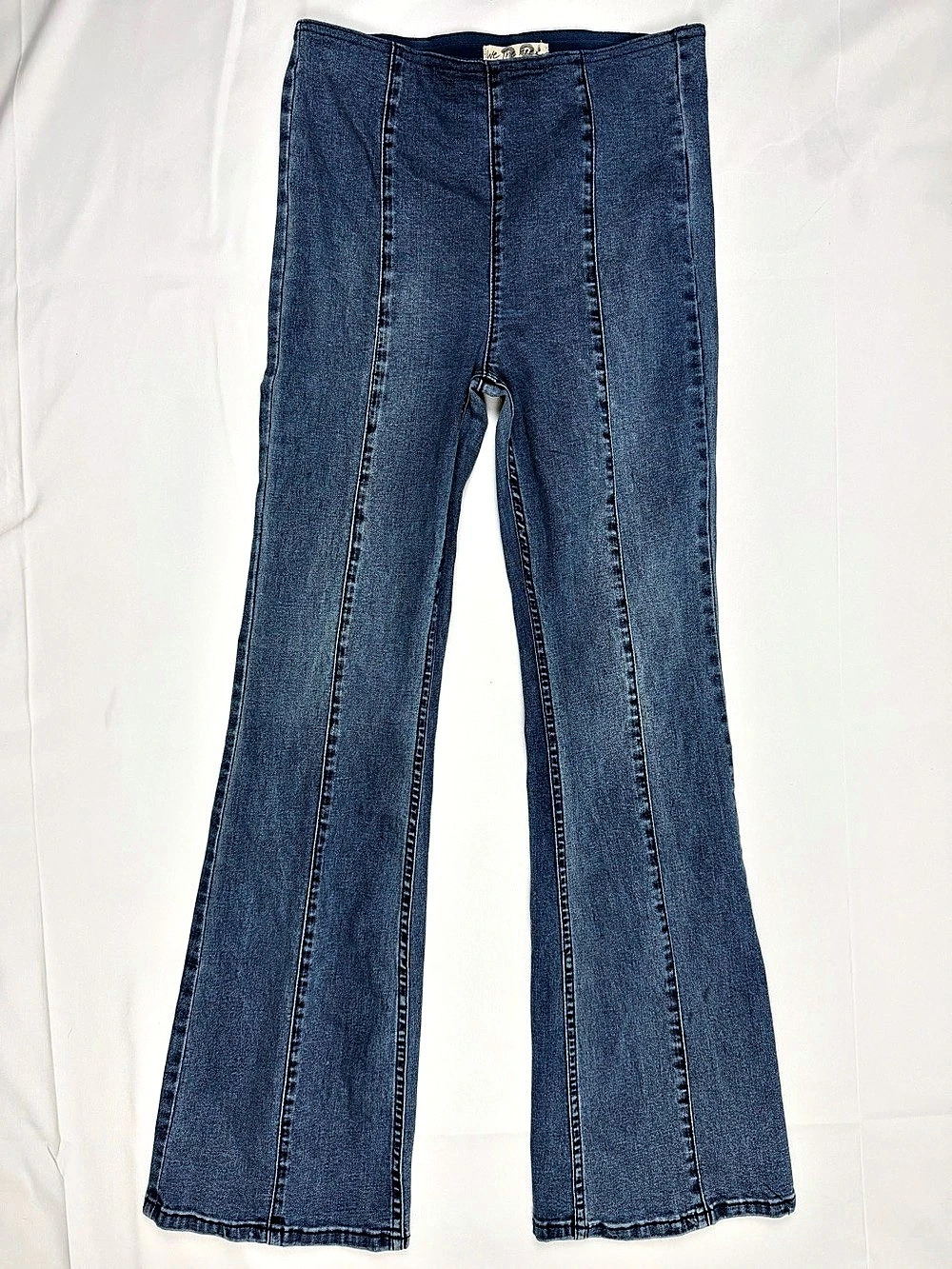 We The Free Free People Twenty Eight Flare Jeans 28 Pull On High Rise Denim